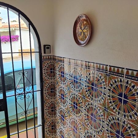 Delightful Burriana House With Magnificent Beach & Sea Views. Nerja Εξωτερικό φωτογραφία