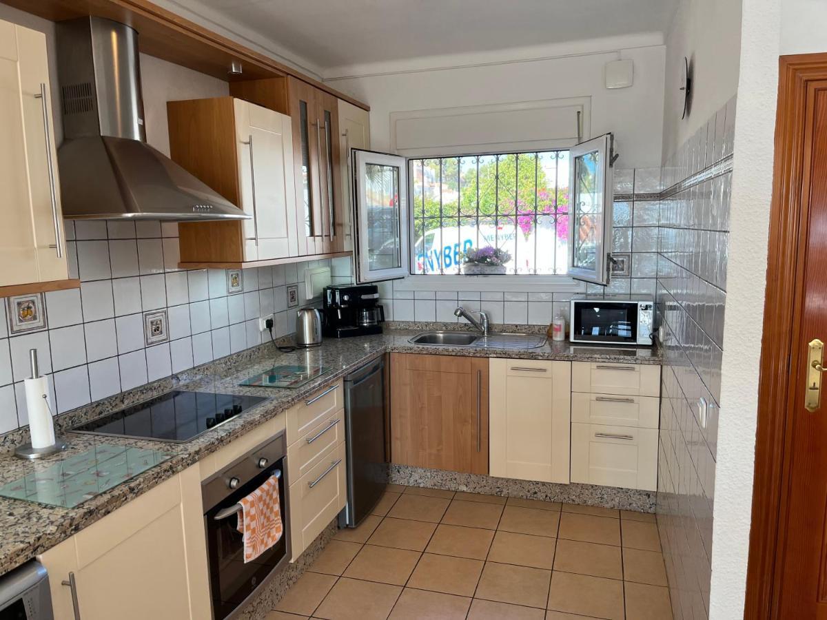 Delightful Burriana House With Magnificent Beach & Sea Views. Nerja Εξωτερικό φωτογραφία